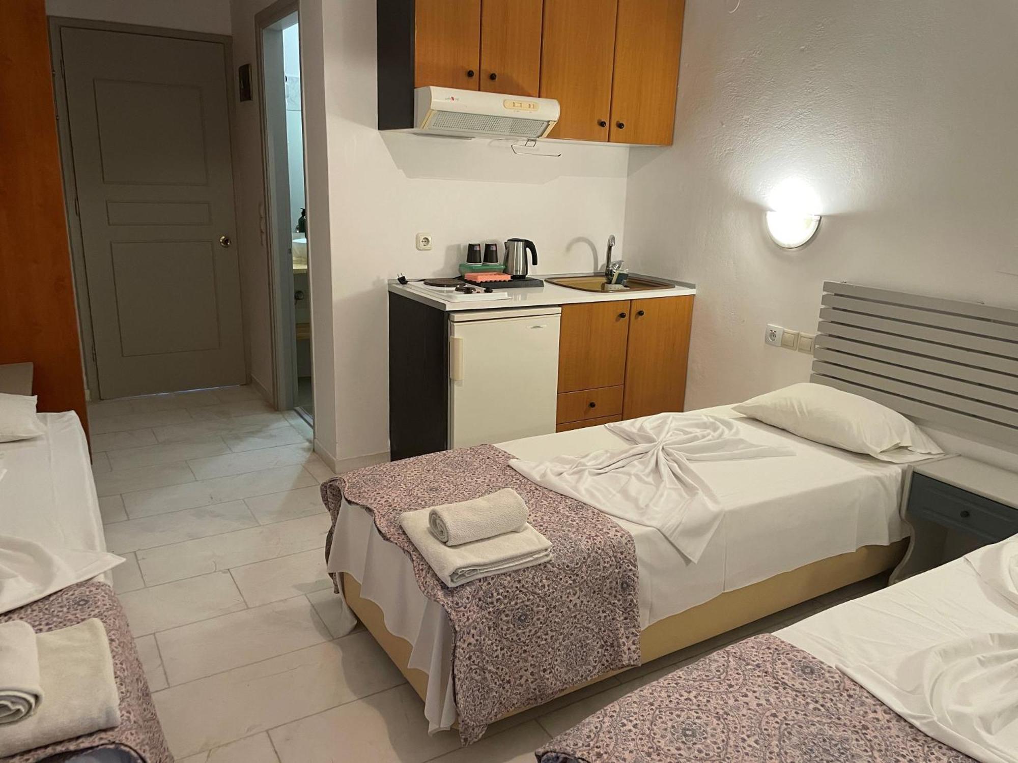 Hotel Kourkoumelata อาร์กอสโตลี ภายนอก รูปภาพ